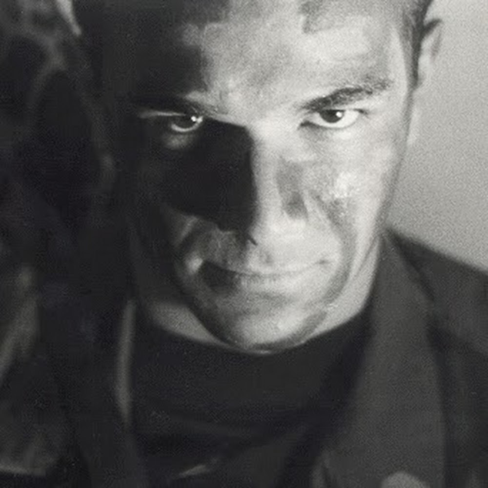 Meet your Posher, Alayn